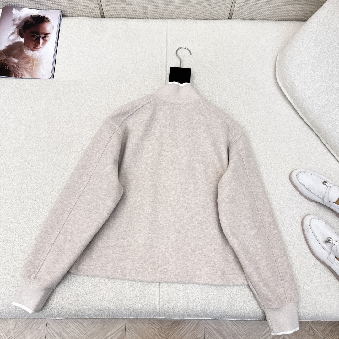 特价🉐️❗️现货齐码❗️不退不换❗️独家款～ Bc 26Ss————早春最新款高奢极简风穿搭休闲套装🤍立