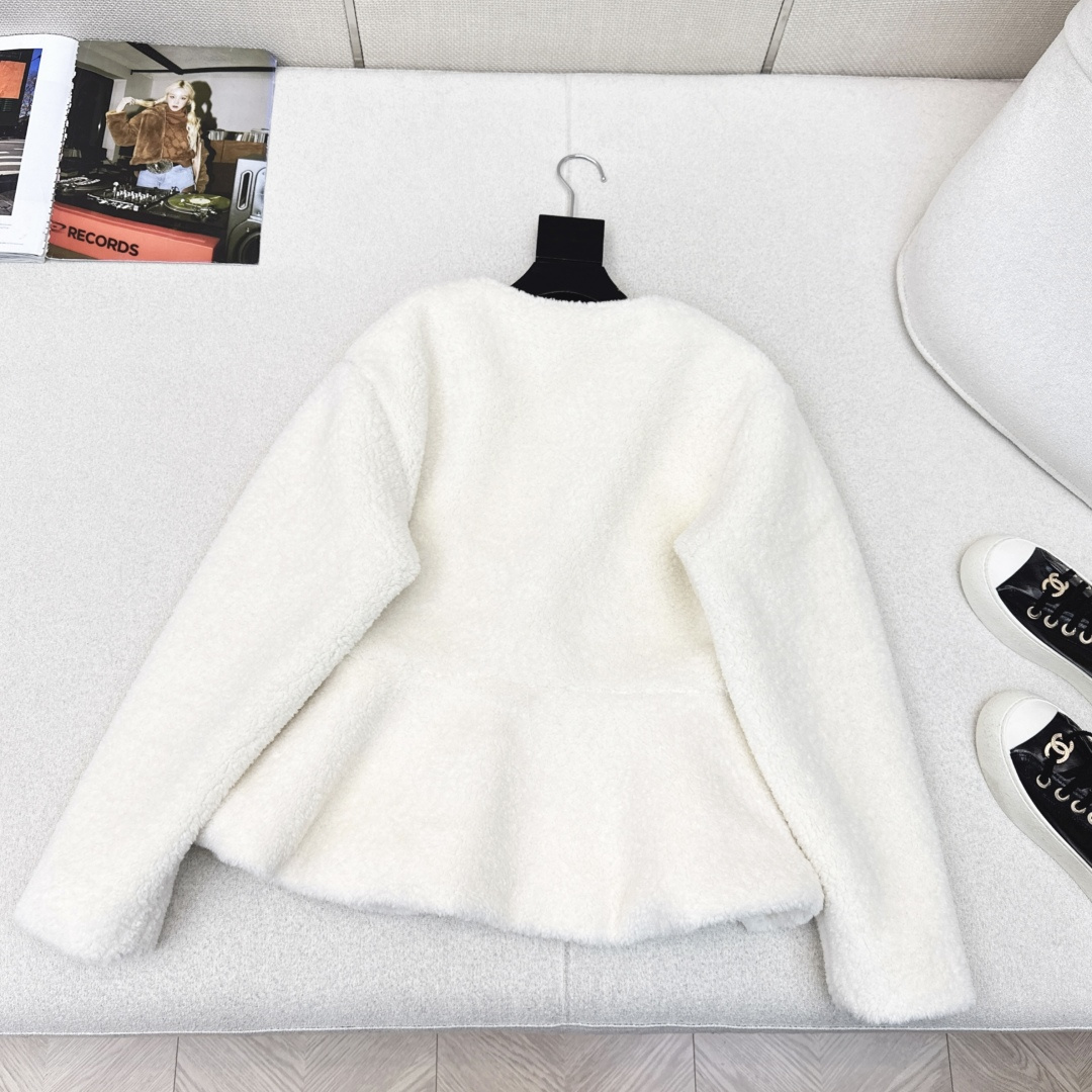 Ala 26Ss———早春最新款泰迪收腰毛绒外套 🤍秋冬必备款 时髦还要保暖就是这一件了 收腰鱼尾摆拉链