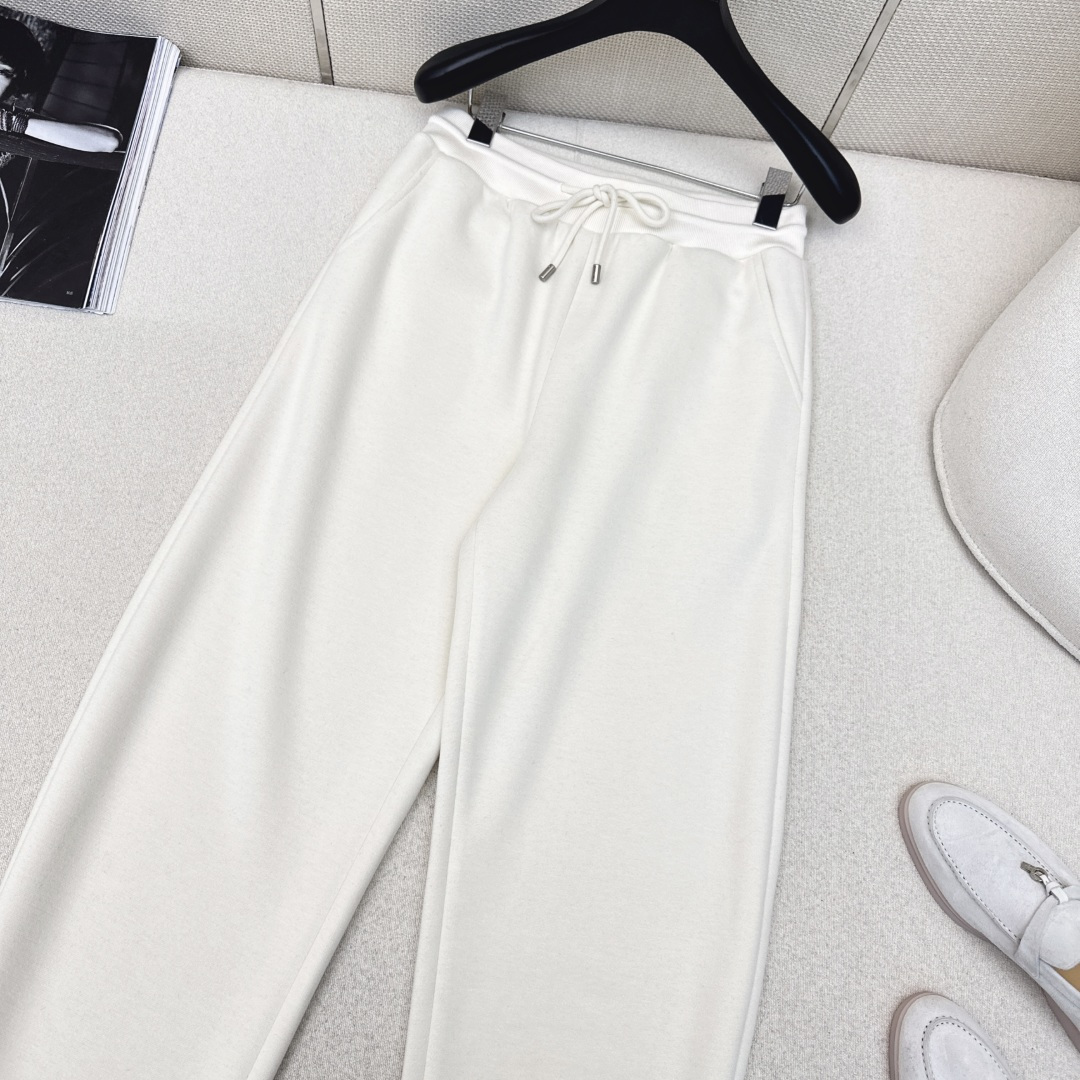 超好看的单品 lp🆕 26Ss———早春最新款高奢极简风松紧腰休闲裤🤍腿一伸进去就有温暖感 百搭首选 是