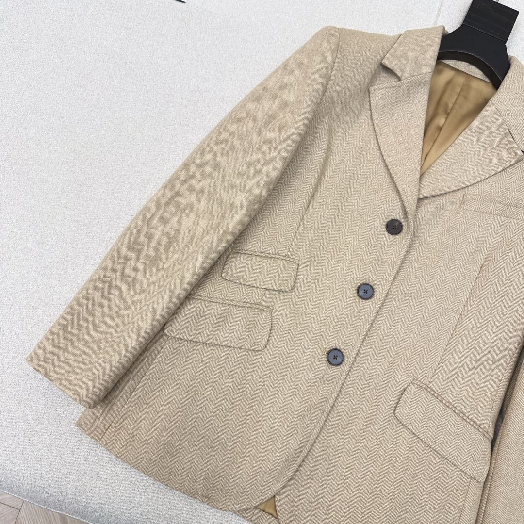 爆单系列款推荐 RL 26Ss——早春新款宽松廓型西装外套 🧡宽松廓形的版型剪裁 甜酷风简直绝了 富有质