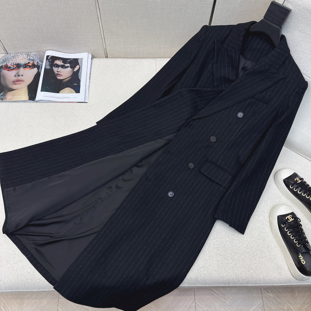高阶时髦气质 RL 26Ss————秋冬最新款高级黑色条纹长款西装大衣 🩶定制的羊毛混纺面料 英伦风复古
