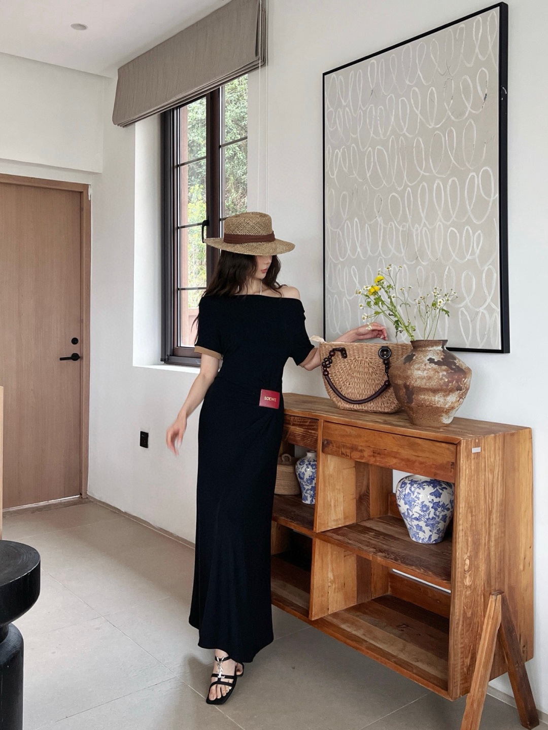 特价🉐️ ❗️现货齐码❗️不退不换❗️Loe 25Ss————春夏最新款logo皮牌皱褶短袖连衣裙 🖤腰