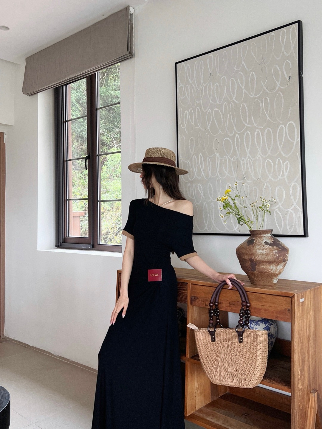 特价🉐️ ❗️现货齐码❗️不退不换❗️Loe 25Ss————春夏最新款logo皮牌皱褶短袖连衣裙 🖤腰