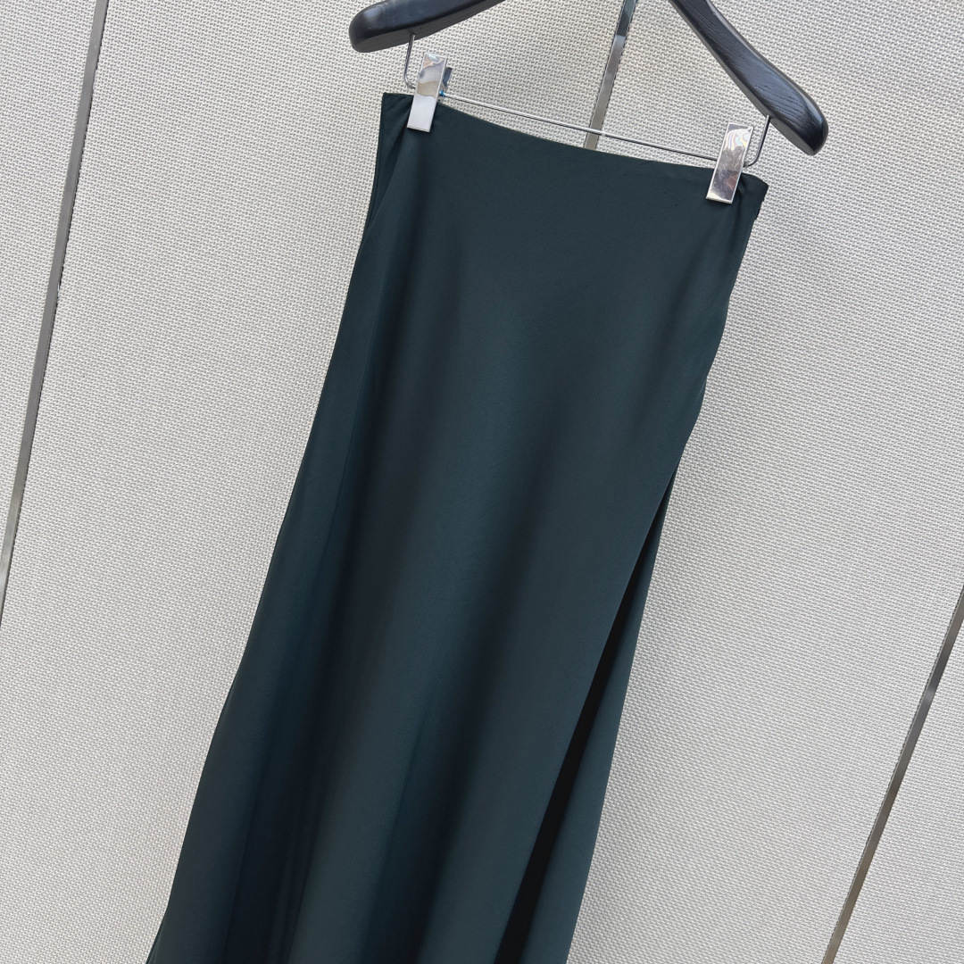 独家首发 RL 26Ss————春夏最新款醋酸混纺墨绿色一片式高定半裙 🖤 慵懒随性的高级单品 必入经典