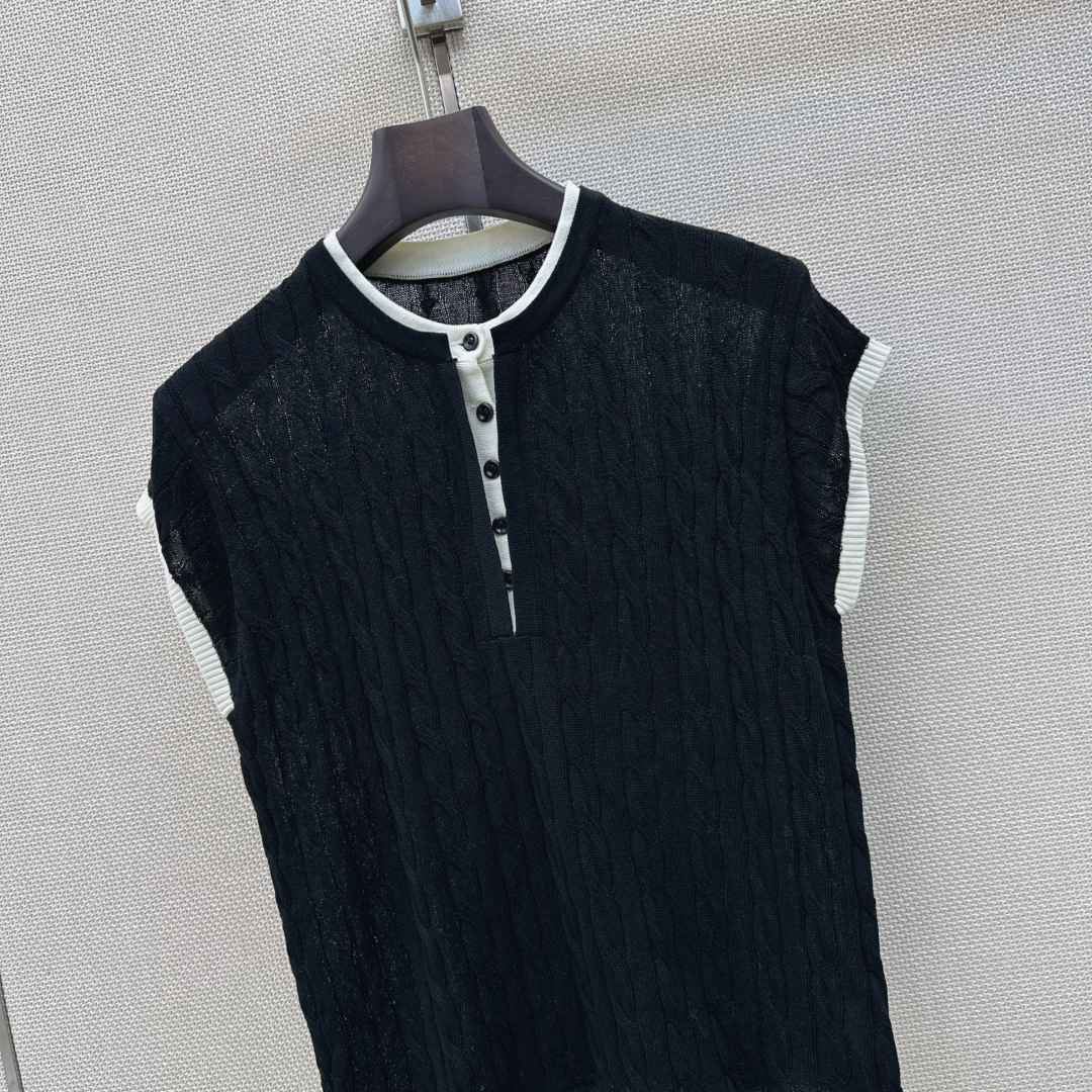 RL 26Ss————春夏最新款撞色假两件拼接设计落肩针织衫🖤百搭好穿款 日常休闲必备 领子和袖口拼接撞