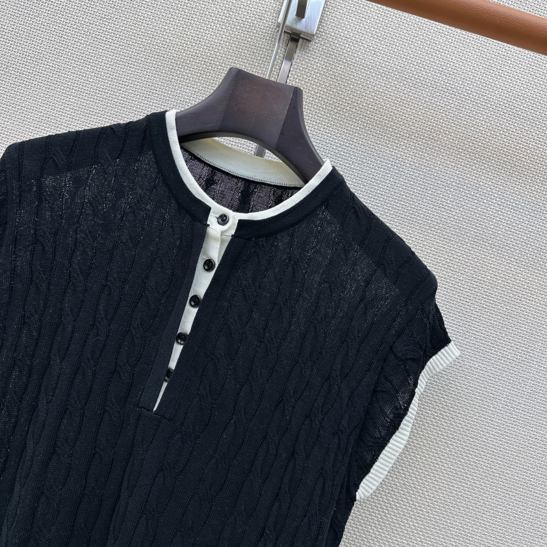 RL 26Ss————春夏最新款撞色假两件拼接设计落肩针织衫🖤百搭好穿款 日常休闲必备 领子和袖口拼接撞