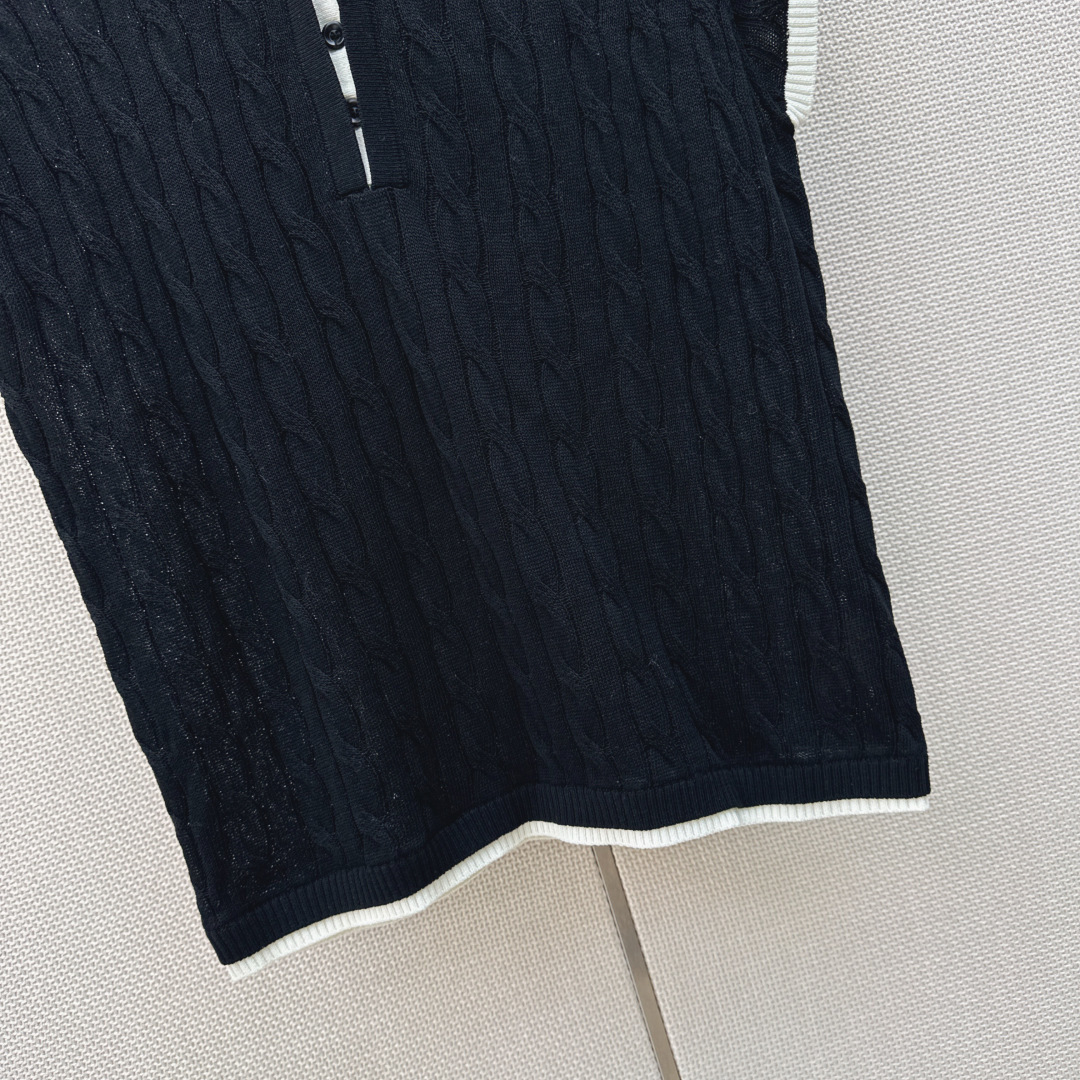 RL 26Ss————春夏最新款撞色假两件拼接设计落肩针织衫🖤百搭好穿款 日常休闲必备 领子和袖口拼接撞