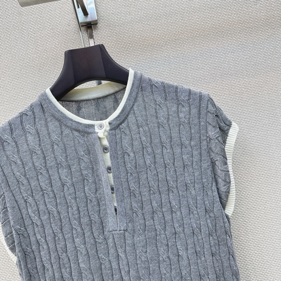 RL 26Ss————春夏最新款撞色假两件拼接设计落肩针织衫🖤百搭好穿款 日常休闲必备 领子和袖口拼接撞