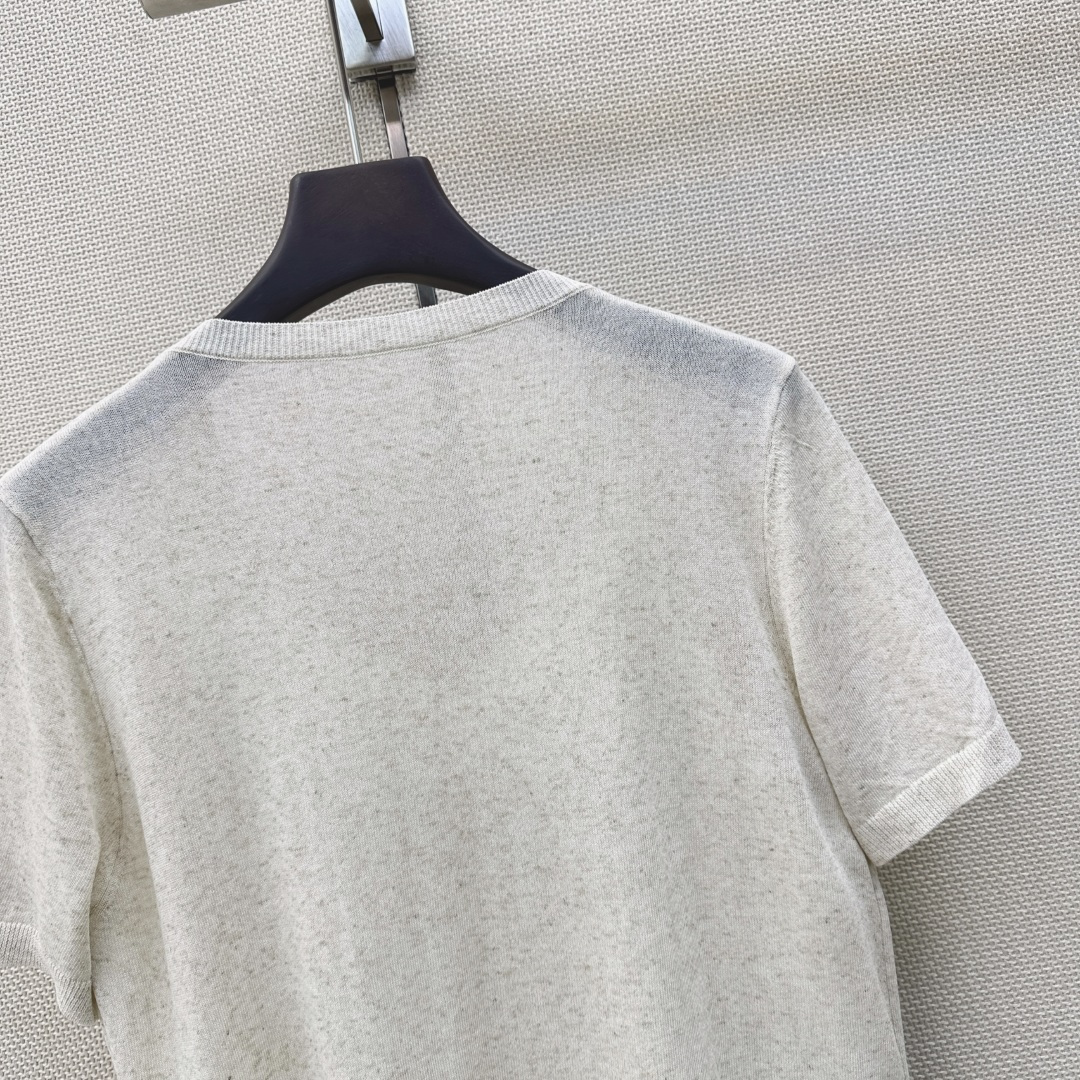 独家首发 Es 26Ss————春夏最新款假两件设计针织短袖上衣🖤超级高颜值的单品 拼接蕾丝撞色设计 时