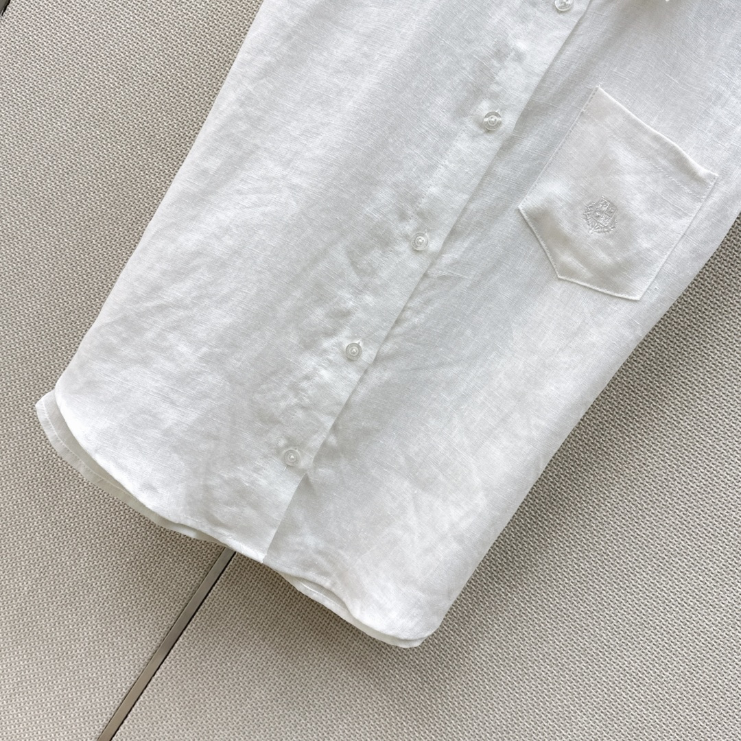 lp🆕 26Ss————春夏最新款意式极简风优雅套装🤍宽松极简无袖翻领衬衫+排扣五分裤  复古休闲又时髦