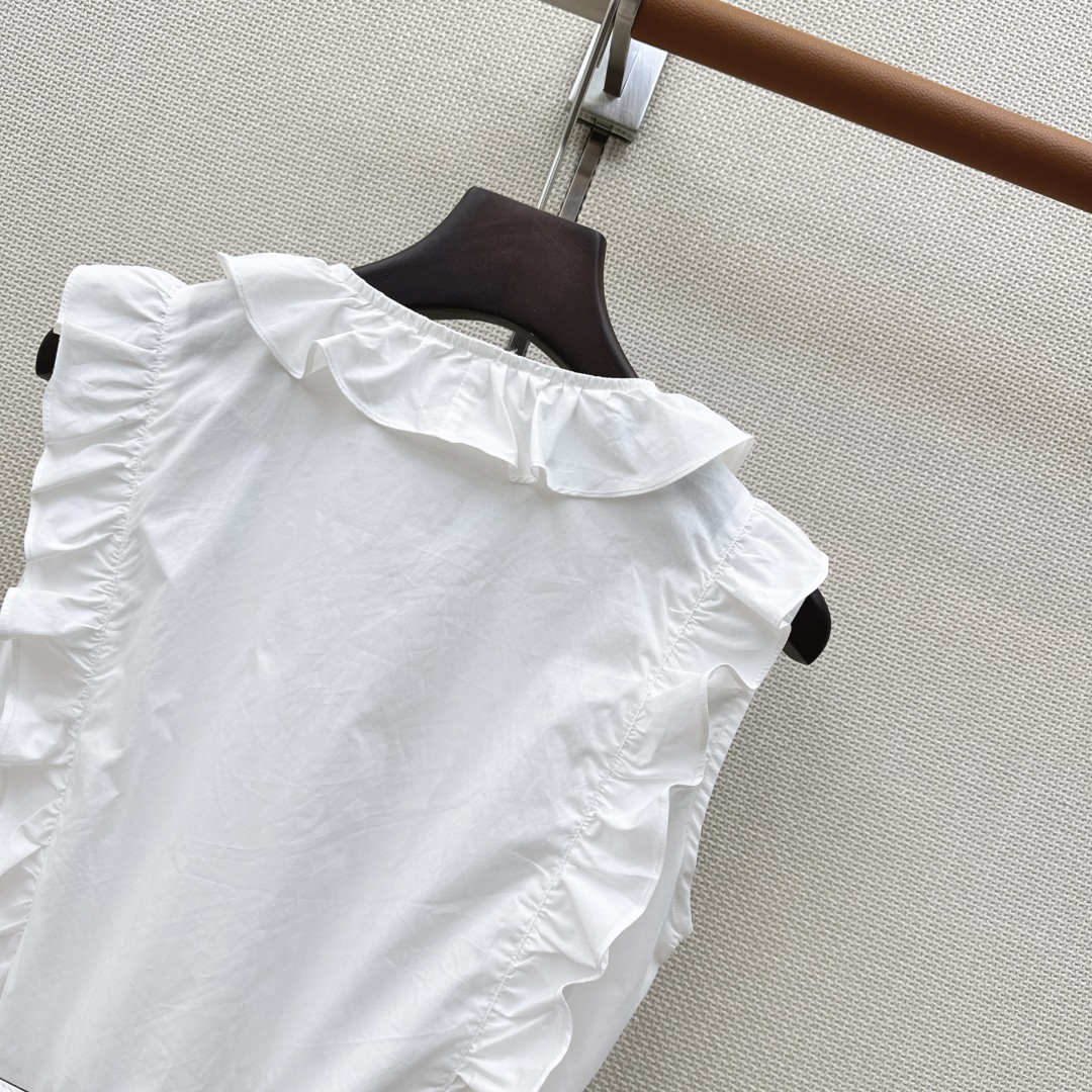 VLTN 26Ss————春夏最新款复古俏皮无袖衬衫🤍很法很少女感的一款小上衣 纯棉材质 木耳边褶皱花边