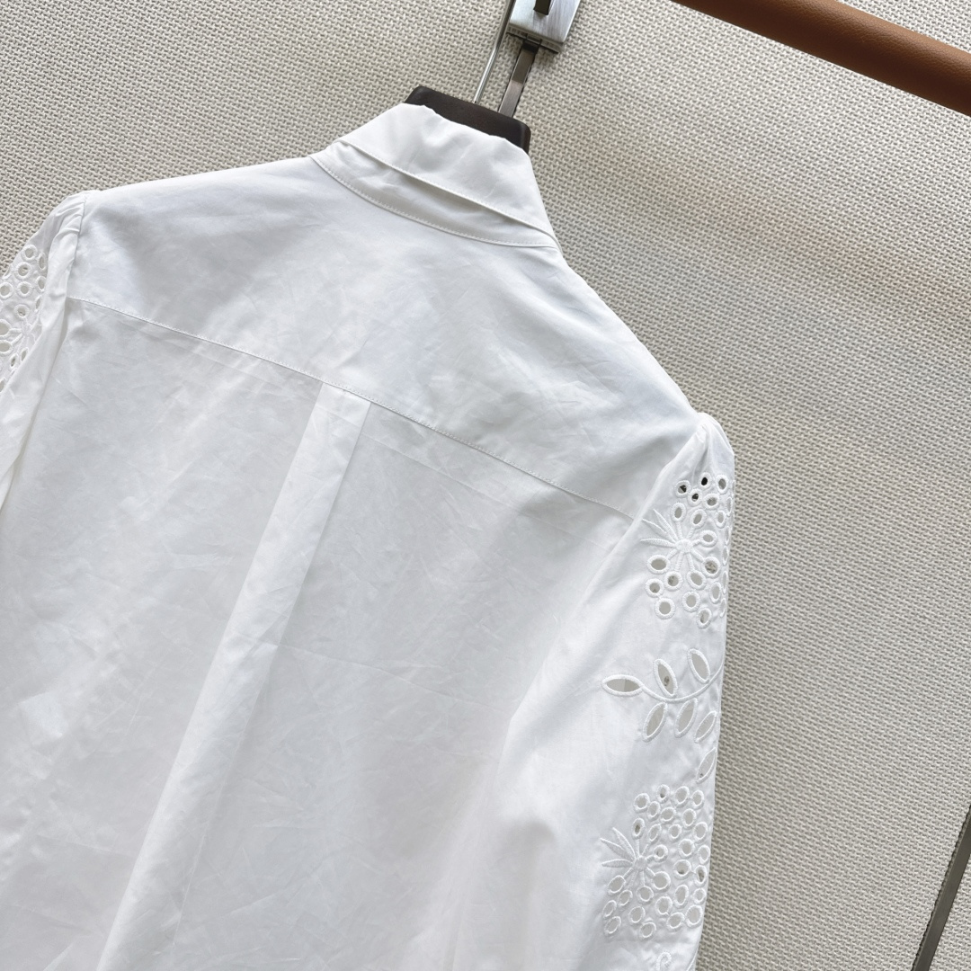 重工款 VLTN 26Ss————春夏最新款重磅刺绣七分袖衬衫🤍重工的定制纯棉面料 全身镂空刺绣 高密度