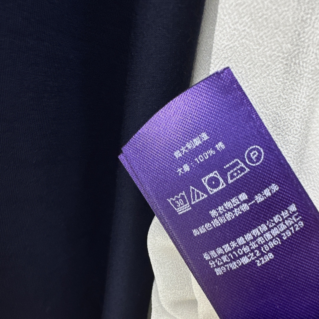 优雅有范 RL 26Ss————春夏最新款深V领长款无袖连衣裙🖤经典撞色拼接 一整个优雅和高级感的气质 