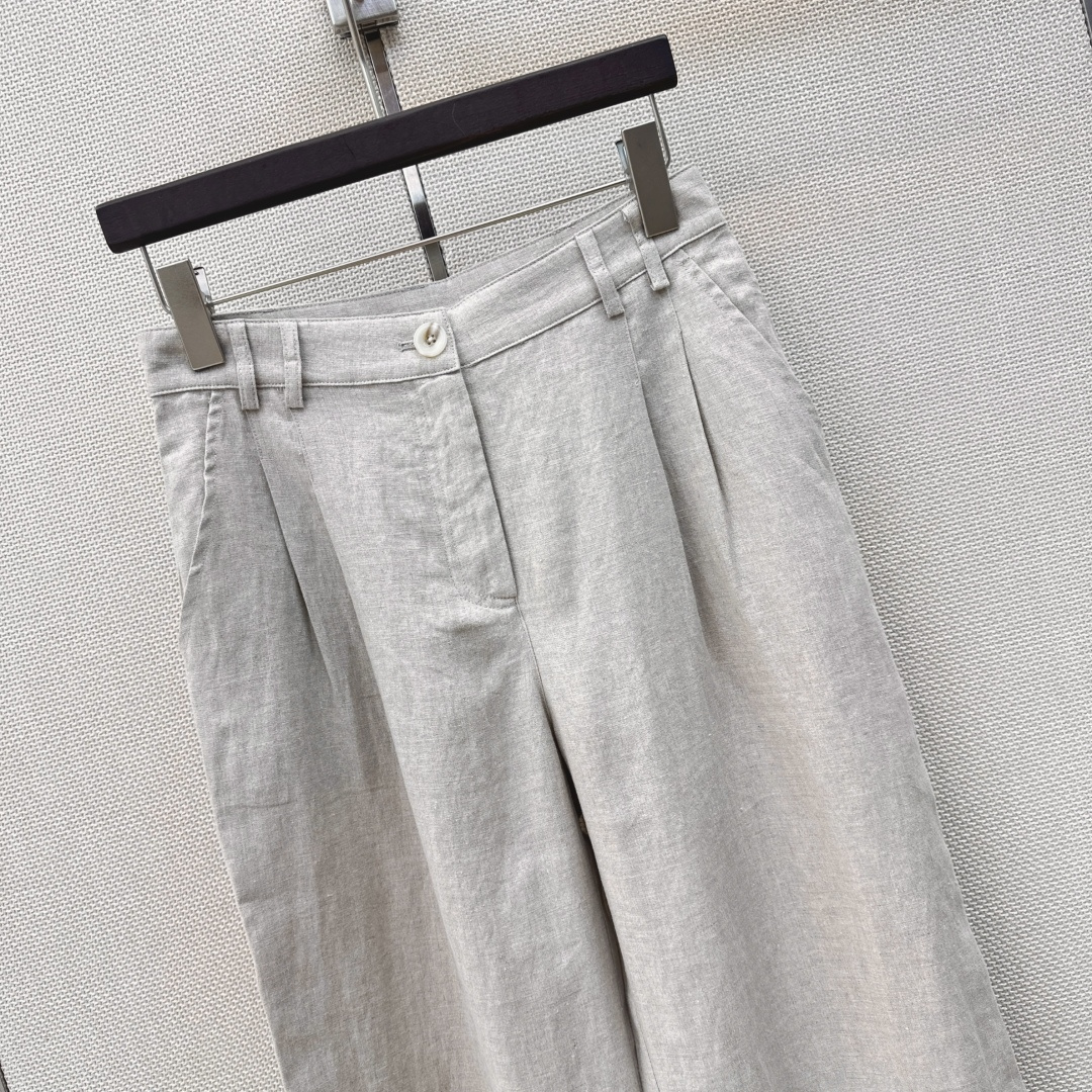 老钱风高阶通勤 Bc 26Ss————春夏最新棉麻一系列🩵宽松衬衫+腰带马甲+直筒裤 采用了高克重的棉麻
