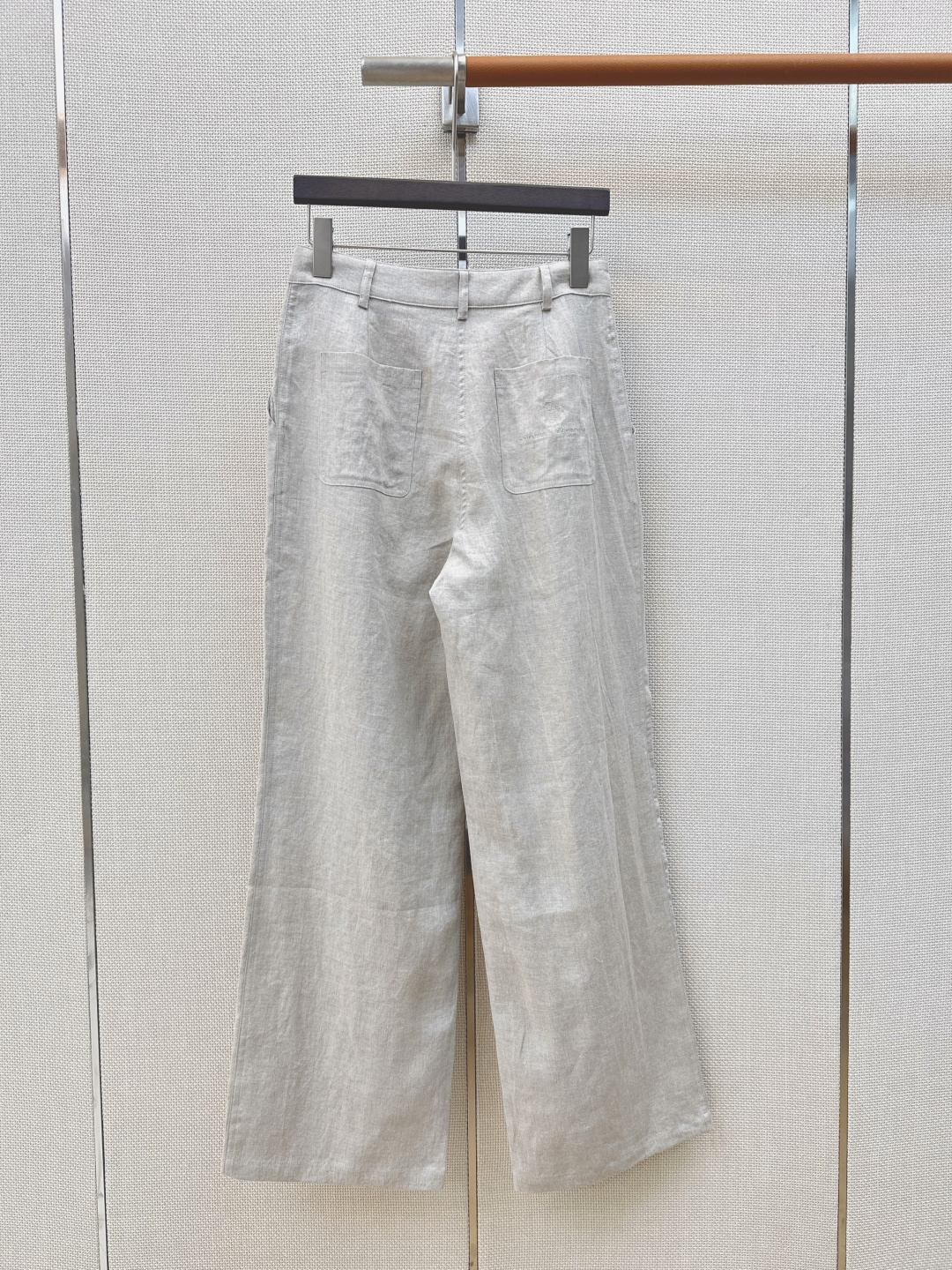 老钱风高阶通勤 Bc 26Ss————春夏最新棉麻一系列🩵宽松衬衫+腰带马甲+直筒裤 采用了高克重的棉麻
