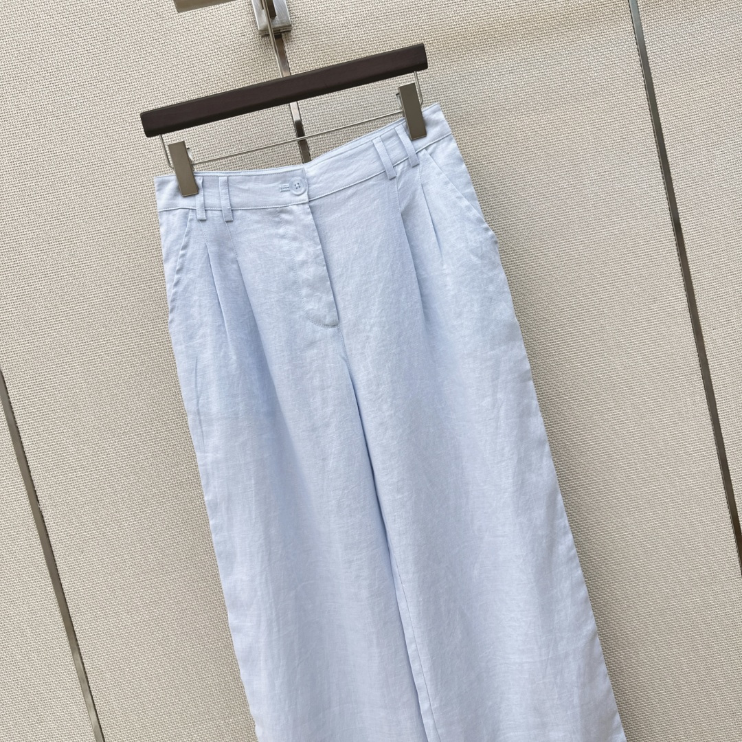老钱风高阶通勤 Bc 26Ss————春夏最新棉麻一系列🩵宽松衬衫+腰带马甲+直筒裤 采用了高克重的棉麻