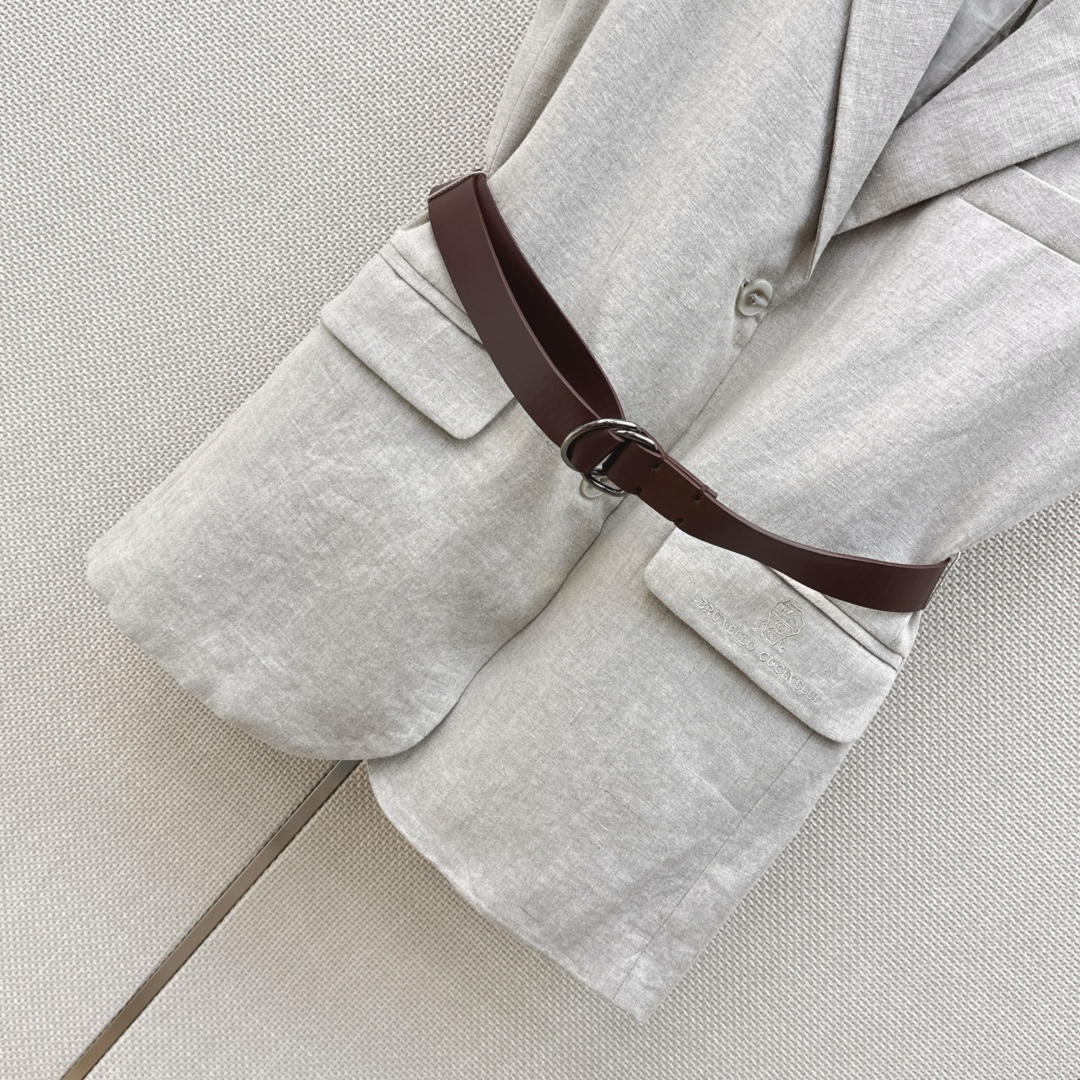 老钱风高阶通勤 Bc 26Ss————春夏最新棉麻一系列🩵宽松衬衫+腰带马甲+直筒裤 采用了高克重的棉麻
