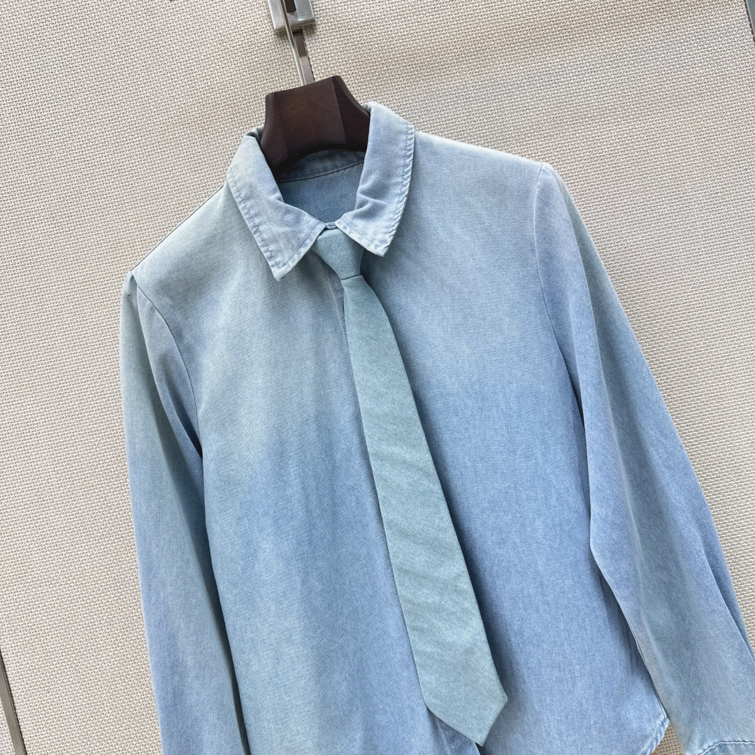 独家首发 RL 26Ss————早秋最新款做旧洗水牛仔套装 🩵领带牛仔衬衫+直筒腰带阔腿裤 超级显高的一