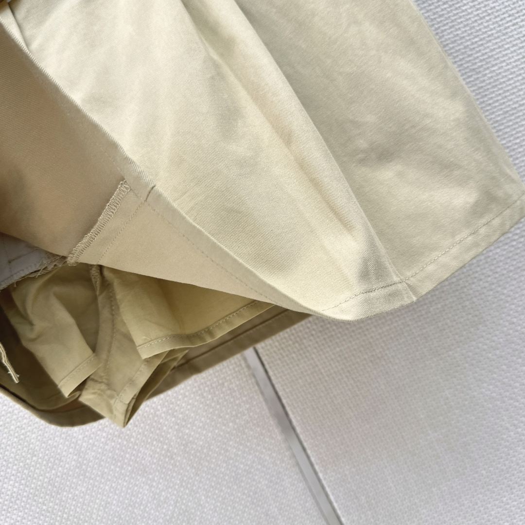 缪式减龄单品 Miu 26Ss————早秋最新款迷你腰带半裙🤎百搭小单品 日常出街必备款 短款mini 