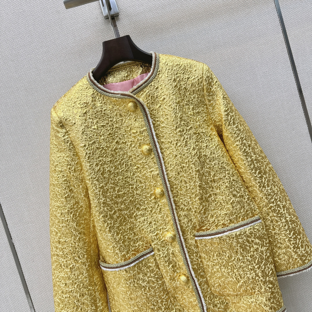 财阀千金穿搭 VLTN 26Ss————早秋最新款金色宫廷风夹克外套💛撞色编织带包边工艺 法式宫廷风 气质名媛白富美必备