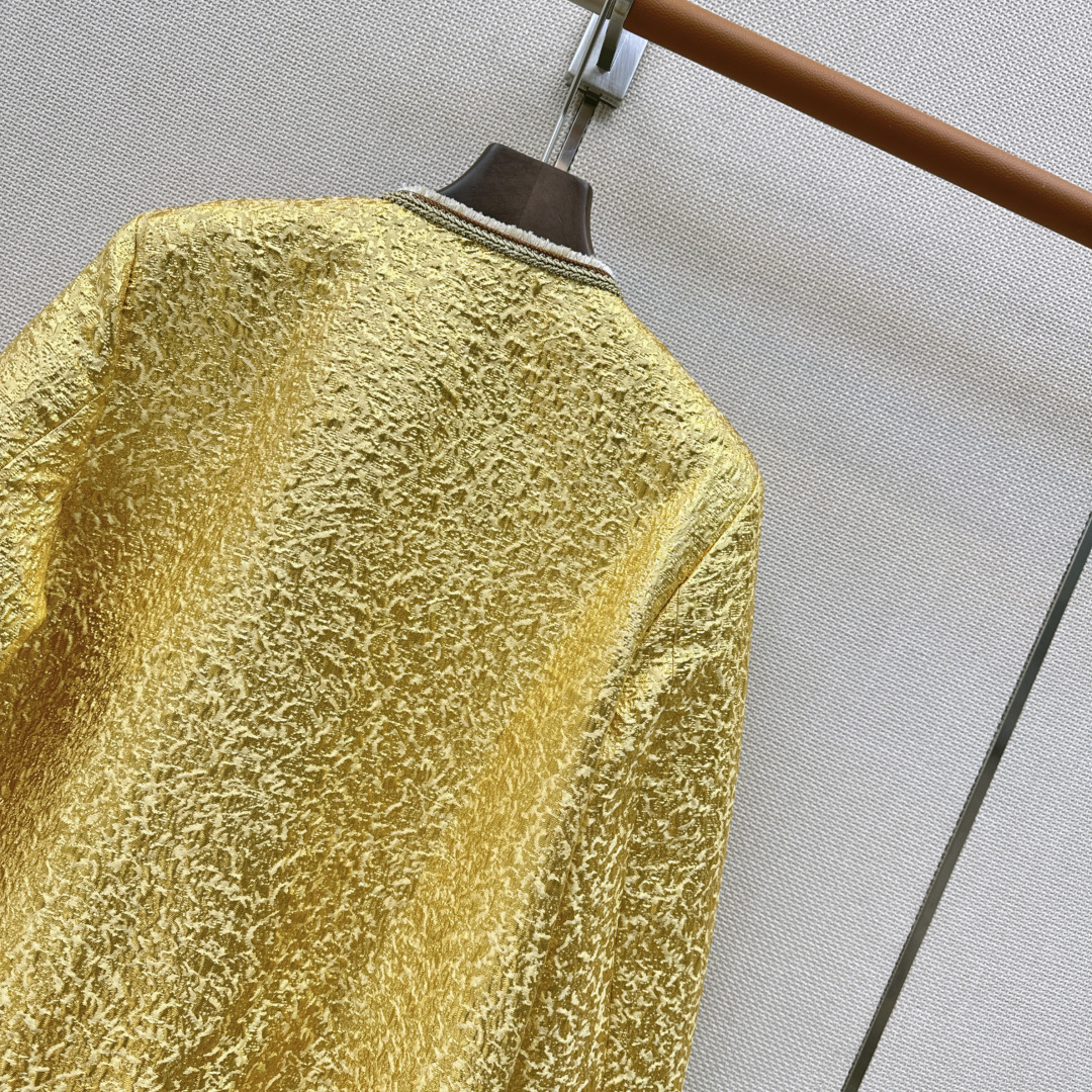 财阀千金穿搭 VLTN 26Ss————早秋最新款金色宫廷风夹克外套💛撞色编织带包边工艺 法式宫廷风 气质名媛白富美必备