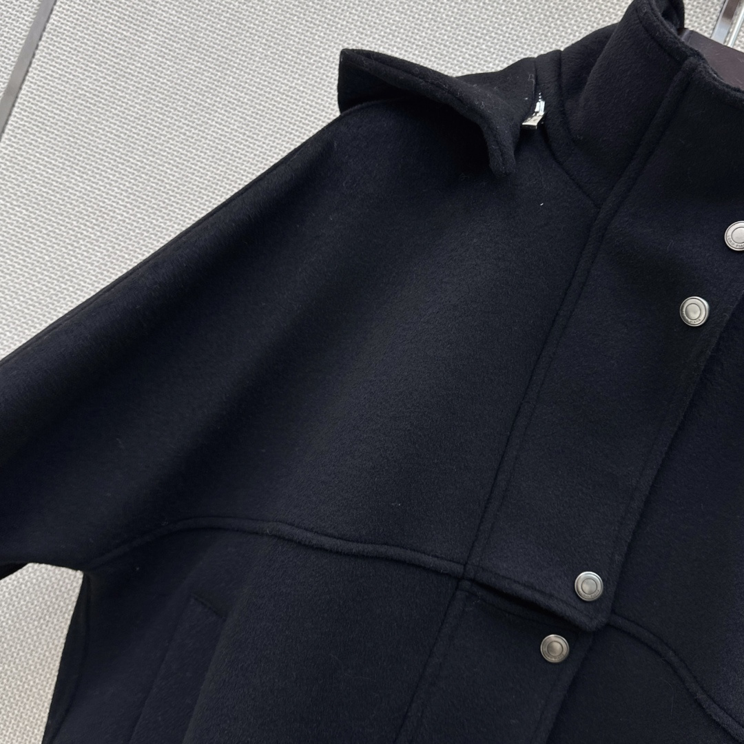 独家首发 lp🆕 26Ss————秋冬最新款重磅羊毛呢连帽设计外套🖤定制的羊毛呢面料 实物重磅有份量 领子内里拼接厚实螺