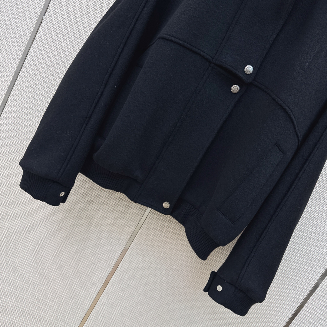 独家首发 lp🆕 26Ss————秋冬最新款重磅羊毛呢连帽设计外套🖤定制的羊毛呢面料 实物重磅有份量 领子内里拼接厚实螺