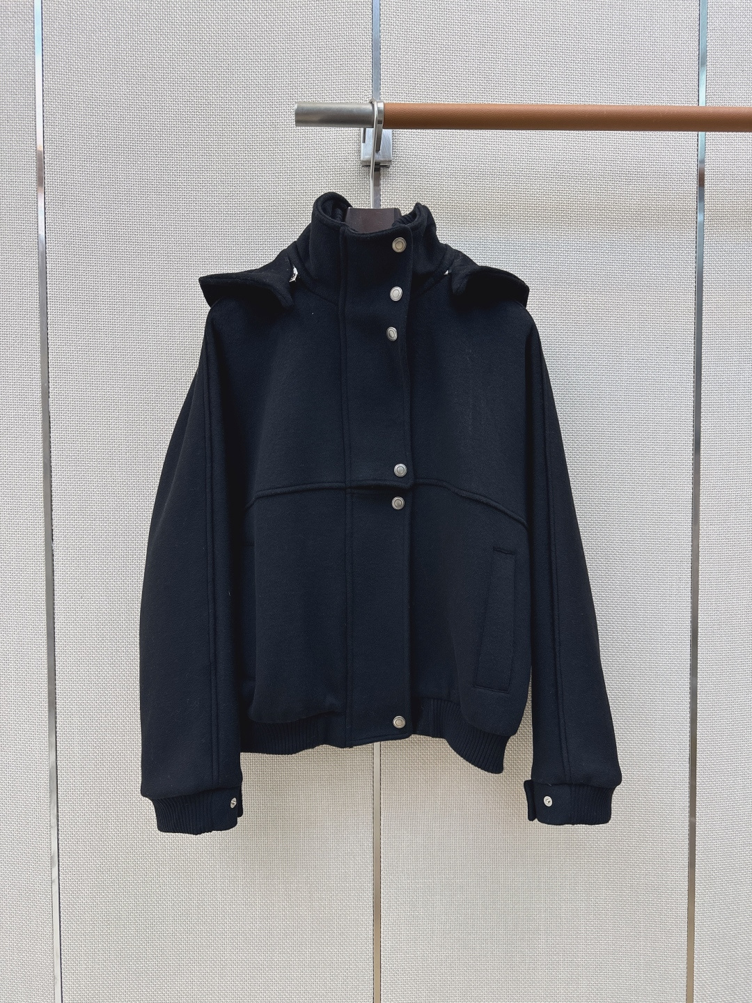 独家首发 lp🆕 26Ss————秋冬最新款重磅羊毛呢连帽设计外套🖤定制的羊毛呢面料 实物重磅有份量 领子内里拼接厚实螺