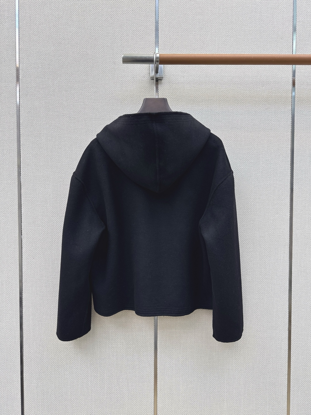 高知感穿搭 Her 26Ss————秋冬最新款白富美必入连帽双面昵外套🤍秋冬新品叠搭神器 纯手工制作双面尼面料 重工艺手