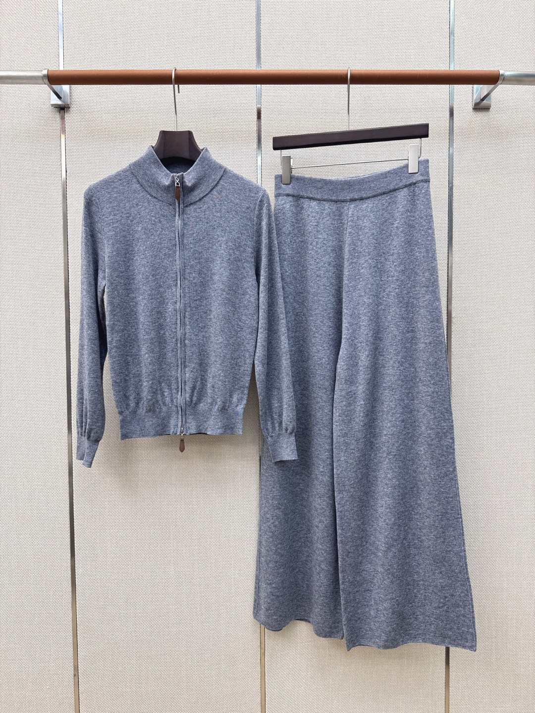 L 16Ss——— 🤎 + sml s 38 82 58 66 104 Novità Completo Maglia