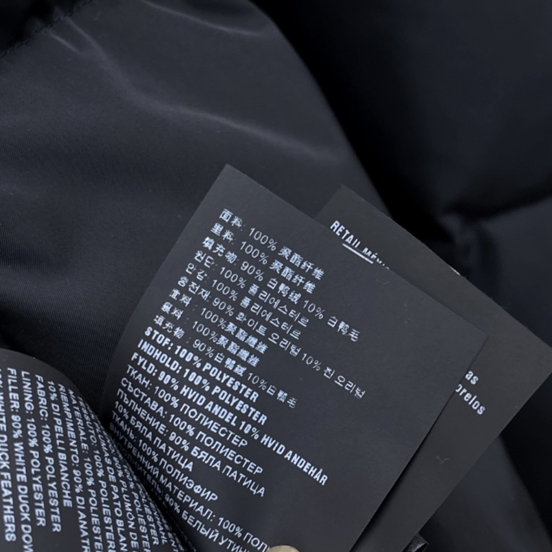 独家首发 PD 26Ss——秋冬官网最新款配色三角标装饰立领中长款羽绒服外套 🤎配送腰带 立体剪裁H版型经典时髦又帅气 