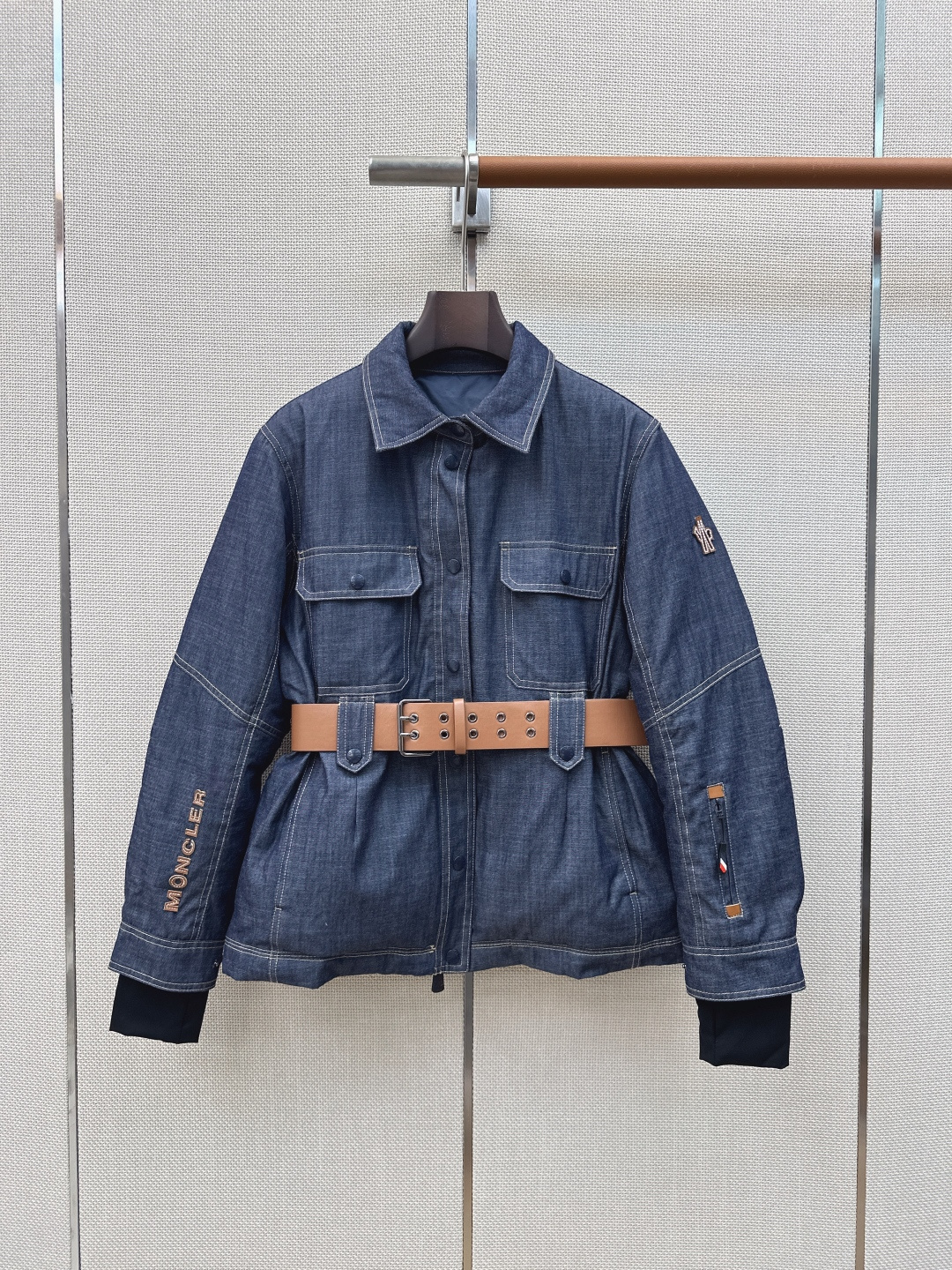 몽클레어 몽클레르 그르노블 다인트리(Moncler Grenoble Daintree) 인슐레이티드 스키 자켓 상세 이미지 2