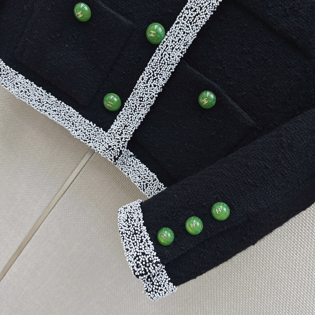 C家 26Ss———早秋最新款气质编织翻领外套🖤yb开发绝美编织面料实物超美 立体肌理感精致感满满 上身自带一种高贵气质