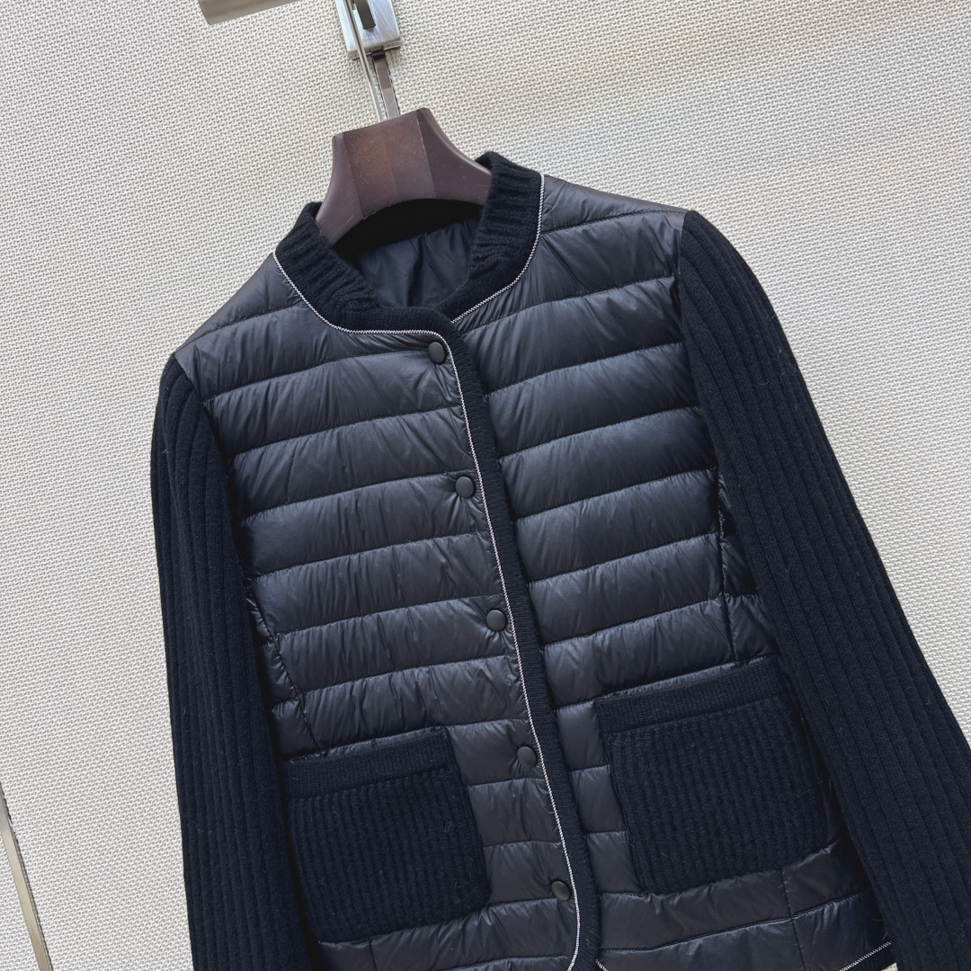 独家首发 Bc 26Ss————秋冬最新款羊毛针织拼接羽绒服🖤冬天的内搭神器必备单品 绗缝H版型百搭不挑人 针织长袖拼接 独家首发 Bc 26Ss————秋冬最新款羊毛针织拼接羽绒服🖤冬天的内搭神器必备单品 绗缝H版型百搭不挑人 针织长袖拼接