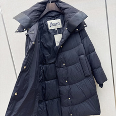 时髦小众设计 26Ss————秋冬最新款中长款连帽羽绒服🖤 H版型中长款连帽休闲剪裁 上身超显瘦 干净利落剪裁版型 上身 时髦小众设计 26Ss————秋冬最新款中长款连帽羽绒服🖤 H版型中长款连帽休闲剪裁 上身超显瘦 干净利落剪裁版型 上身
