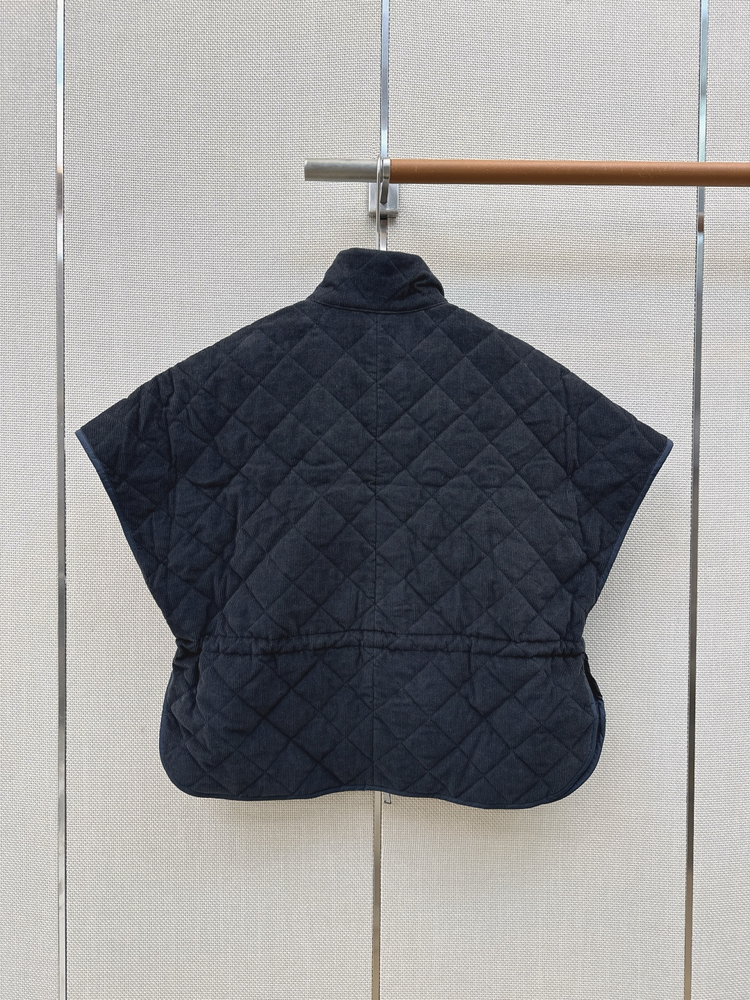 老钱风穿搭 Bc 26Ss————秋冬最新款叠搭神器廓形夹克斗篷灯芯绒棉服外套🖤意大利美学穿搭 定位珠链包边工艺 立领双