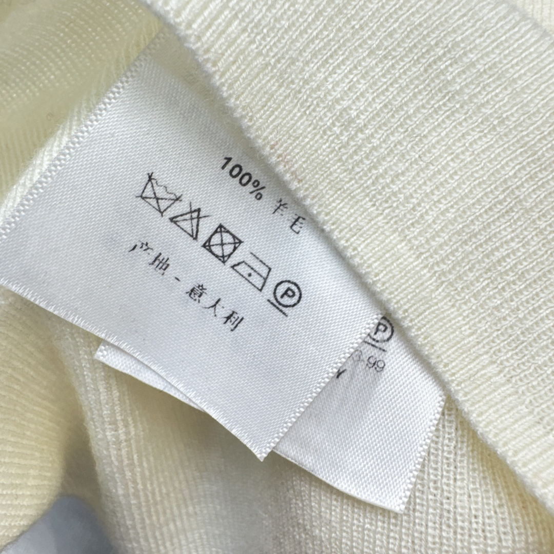 纸片人穿搭 Row 26Ss————早秋最新款飘带装饰无袖针织衫🖤减龄超级显瘦神器 极简叠搭单品 白富美必入气质打底单品