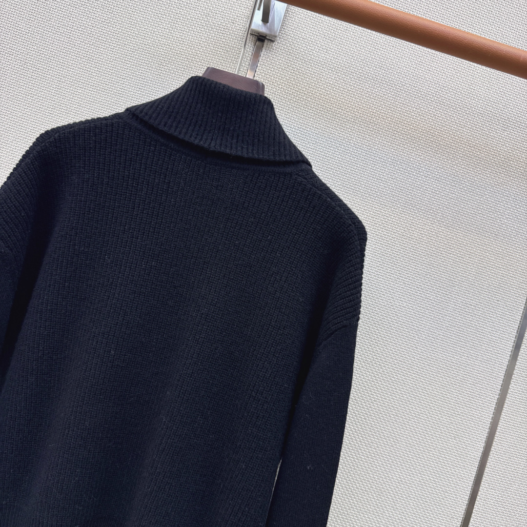 高级老钱风穿搭 Her 26Ss————秋冬最新款双排扣羊绒小短款针织外套🖤独家首发爆单系列 上身自带氛围感 百分百羊绒