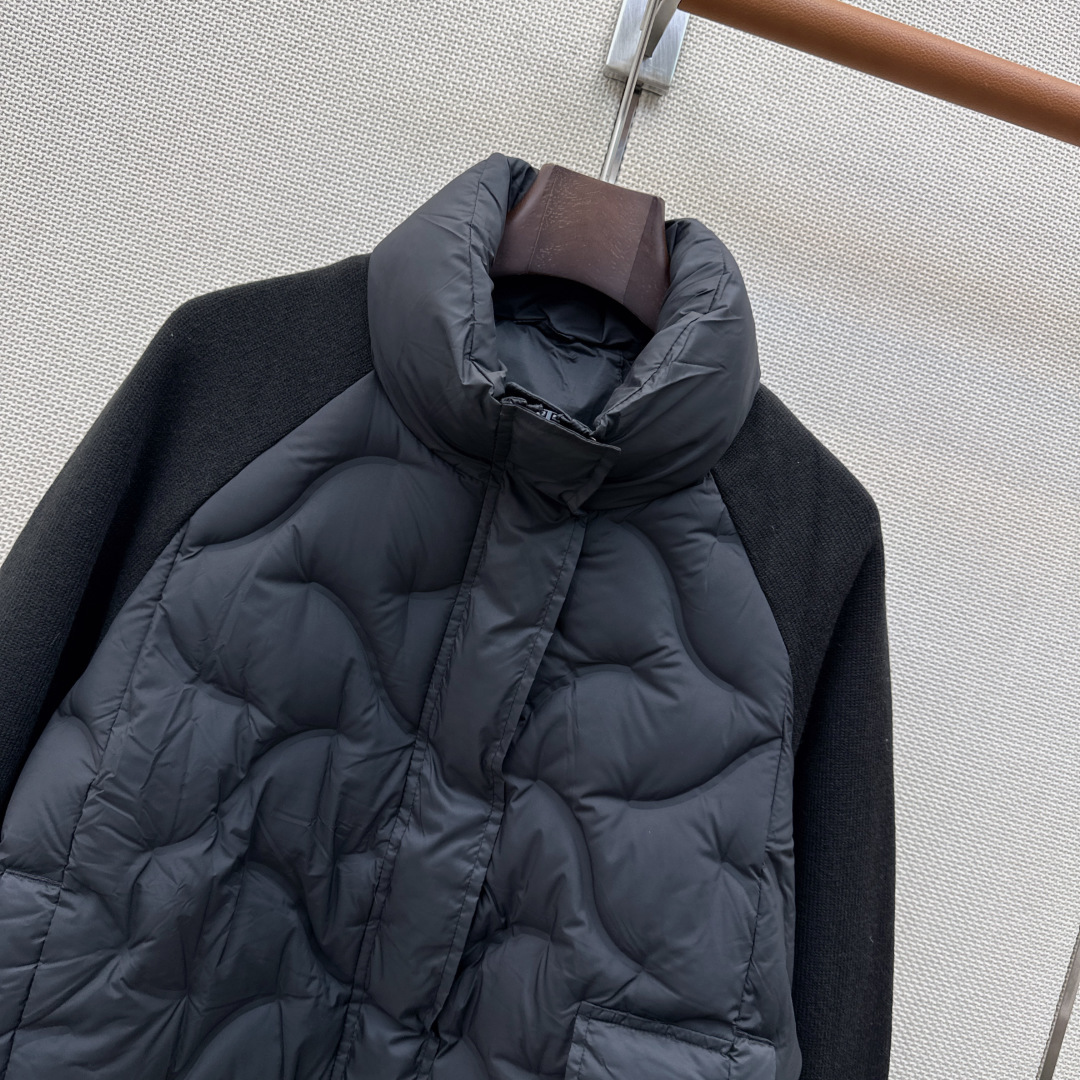 独家首发 lp🆕 26Ss————秋冬最新款羊毛针织拼接羽绒服🖤冬天的内搭神器必备单品 绗缝H版型百搭不挑人 针织长袖拼