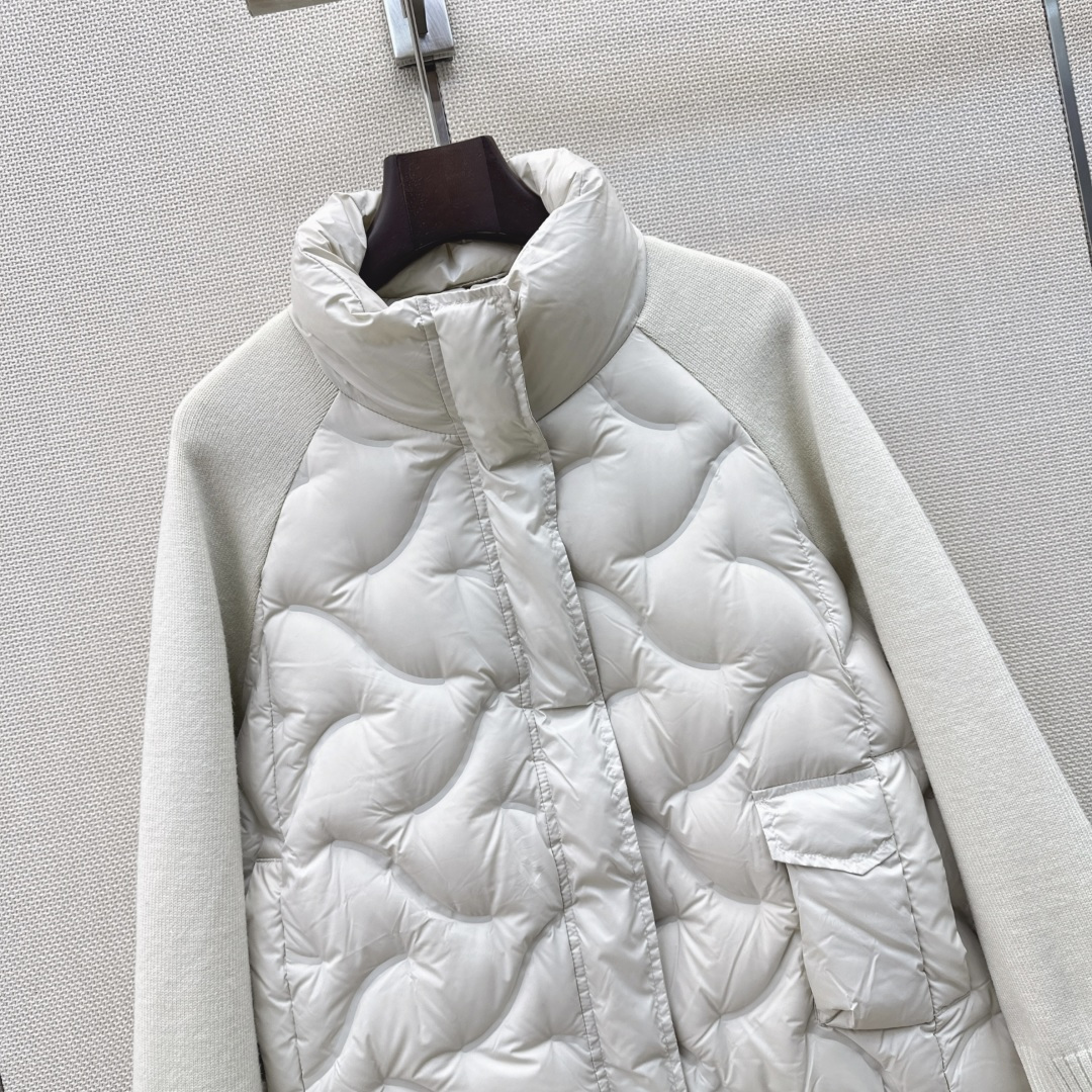 独家首发 lp🆕 26Ss————秋冬最新款羊毛针织拼接羽绒服🖤冬天的内搭神器必备单品 绗缝H版型百搭不挑人 针织长袖拼