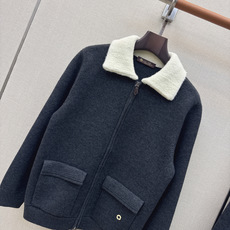 高定系列 lp🆕 26Ss————秋冬最新款高奢气质羊绒套装🩶撞色翻领羊绒外套+直筒裤 品质控必入!原版定染纱线很高级的 高定系列 lp🆕 26Ss————秋冬最新款高奢气质羊绒套装🩶撞色翻领羊绒外套+直筒裤 品质控必入!原版定染纱线很高级的
