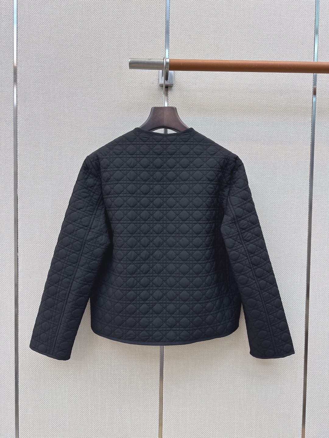 CD 26Ss————秋冬最新款戴妃藤格纹衍棉圆领夹克棉服外套🖤 经典夹克版型 帅气又时髦 完美演绎摩登高级的气质 进口