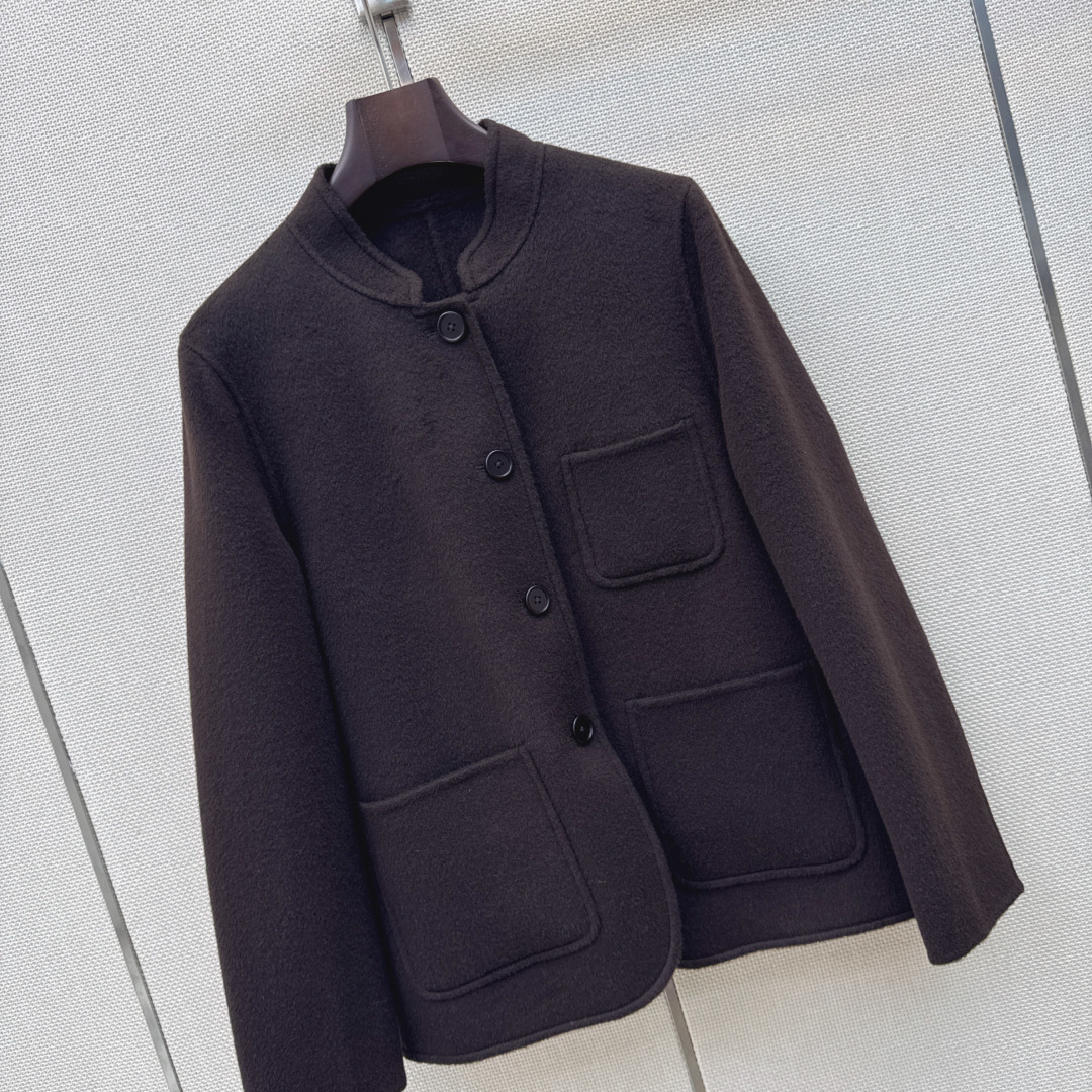 lp🆕 26Ss————秋冬最新款本季必入高智感立领双面尼外套🤎秋冬新品叠搭神器 纯手工制作双面尼面料 优雅知性气质温柔