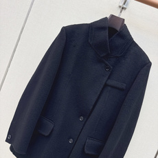 lp🆕 26Ss————秋冬最新款本季必入高智感翻领双面尼外套🤎秋冬新品叠搭神器 纯手工制作双面尼面料 优雅知性气质温柔 lp🆕 26Ss————秋冬最新款本季必入高智感翻领双面尼外套🤎秋冬新品叠搭神器 纯手工制作双面尼面料 优雅知性气质温柔