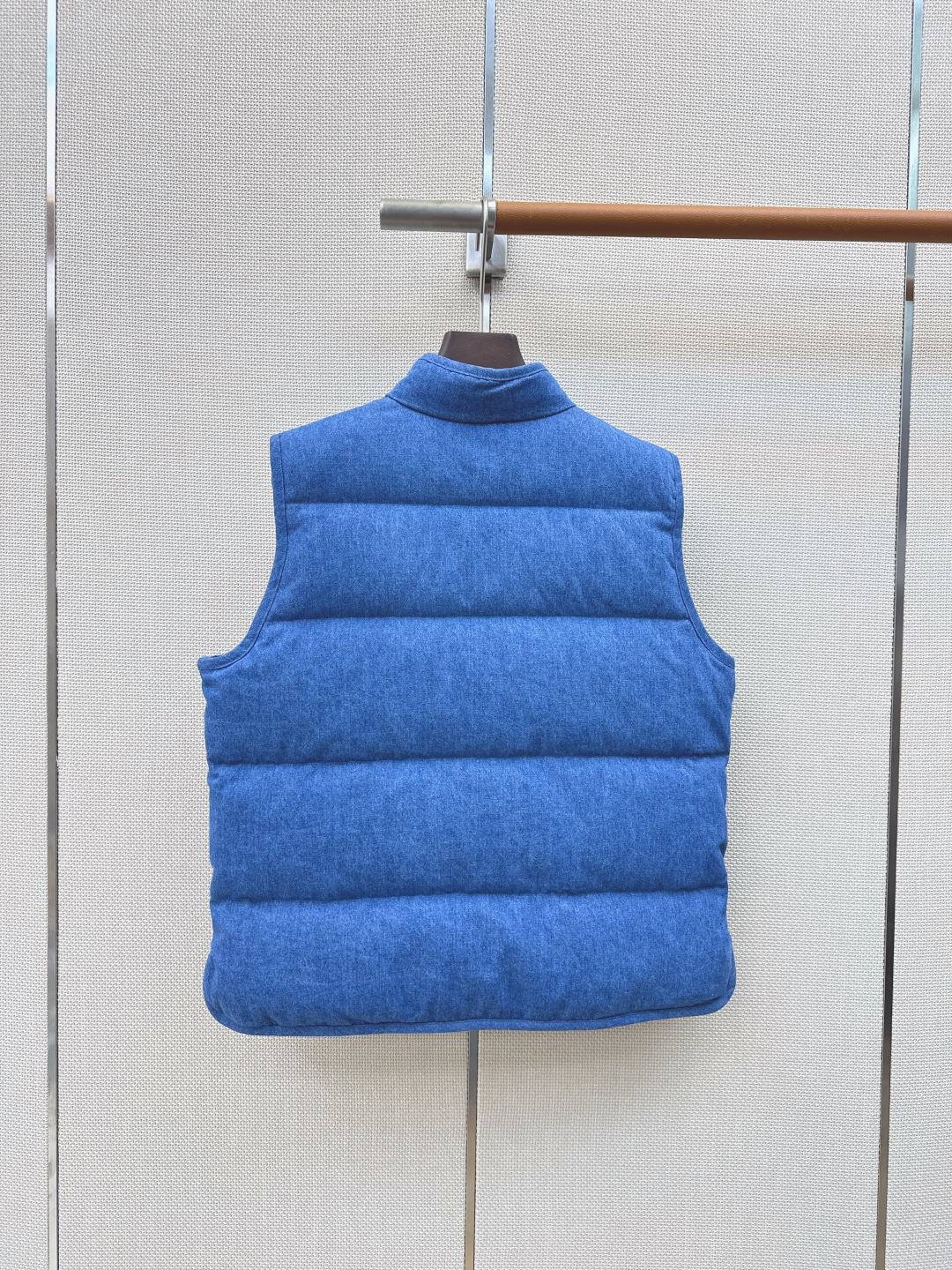 独家首发 lp🆕 26Ss———秋冬最新款高奢极简风穿搭羽绒马甲外套🩵简奢穿搭丹宁系列羽绒夹克～～ 面包服车线工艺 复古