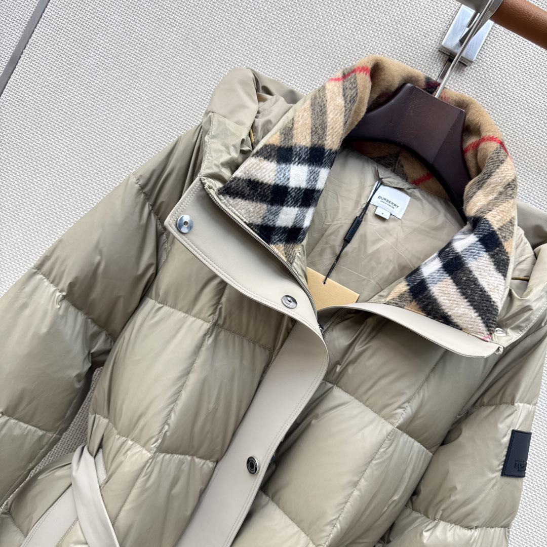 Bur 26Ss————秋冬最新款连帽长款羽绒服外套🤎H版型连帽拉链外套版型 90白鹅绒填充防风御寒效果绝佳 不显臃肿更