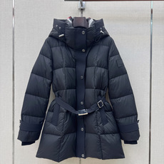 Bur 26Ss————秋冬最新款连帽中长款羽绒服外套🤎H版型连帽拉链外套版型 90白鹅绒填充防风御寒效果绝佳 不显臃肿 Bur 26Ss————秋冬最新款连帽中长款羽绒服外套🤎H版型连帽拉链外套版型 90白鹅绒填充防风御寒效果绝佳 不显臃肿