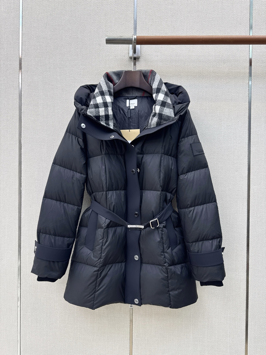 Bur 26Ss————秋冬最新款连帽中长款羽绒服外套🤎H版型连帽拉链外套版型 90白鹅绒填充防风御寒效果绝佳 不显臃肿