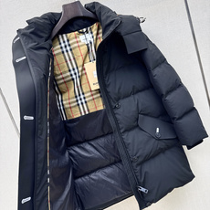 Bur 26Ss————秋冬最新款连帽中长款羽绒服外套🤎H版型连帽拉链外套版型 90白鹅绒填充防风御寒效果绝佳 不显臃肿 Bur 26Ss————秋冬最新款连帽中长款羽绒服外套🤎H版型连帽拉链外套版型 90白鹅绒填充防风御寒效果绝佳 不显臃肿