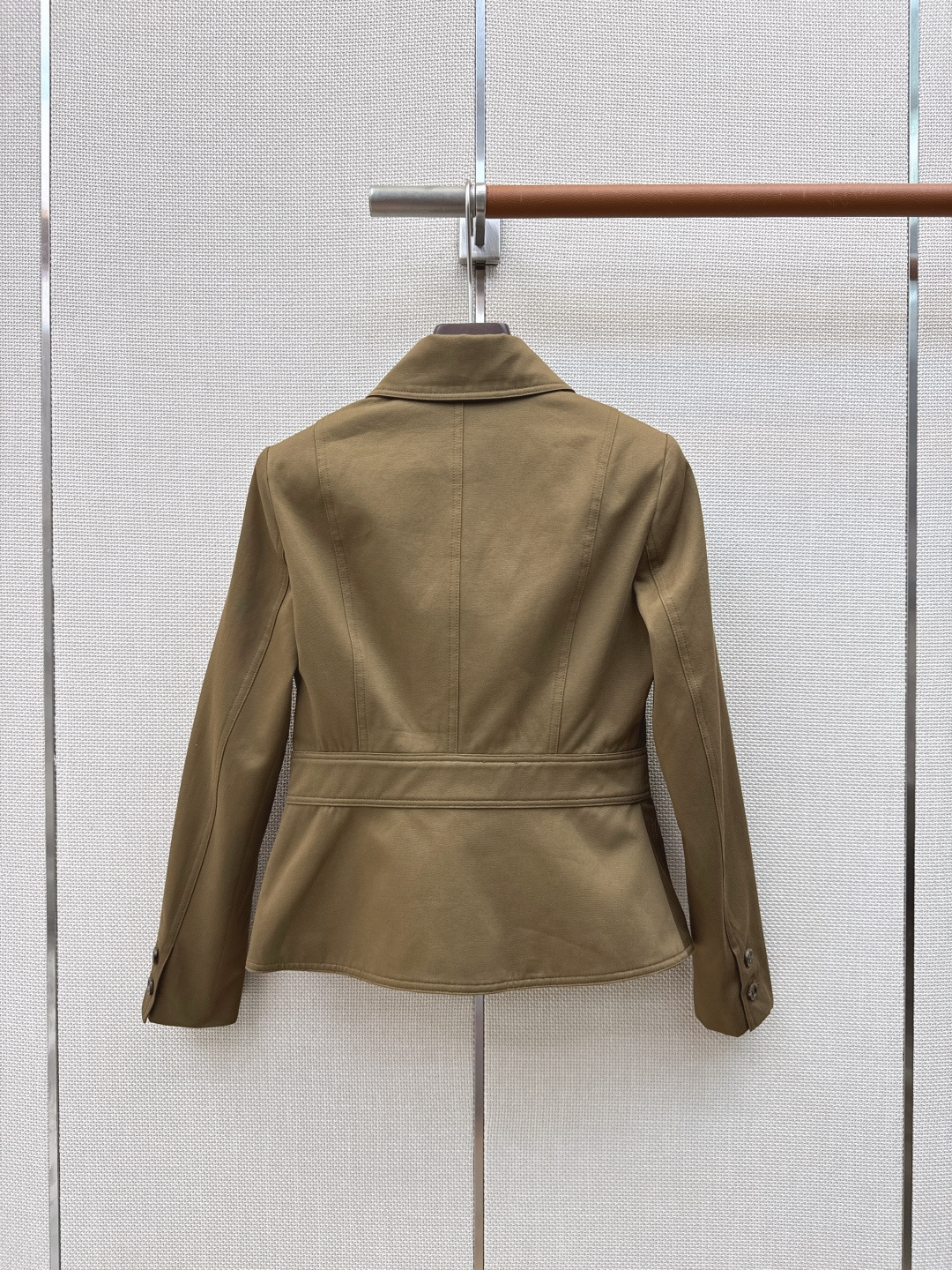 高级美式风 RL 26Ss————春夏最新款经典学院风骑士风夹克外套🤎顶级定制风衣面料 挺括感很好 工装四口袋立体收腰版